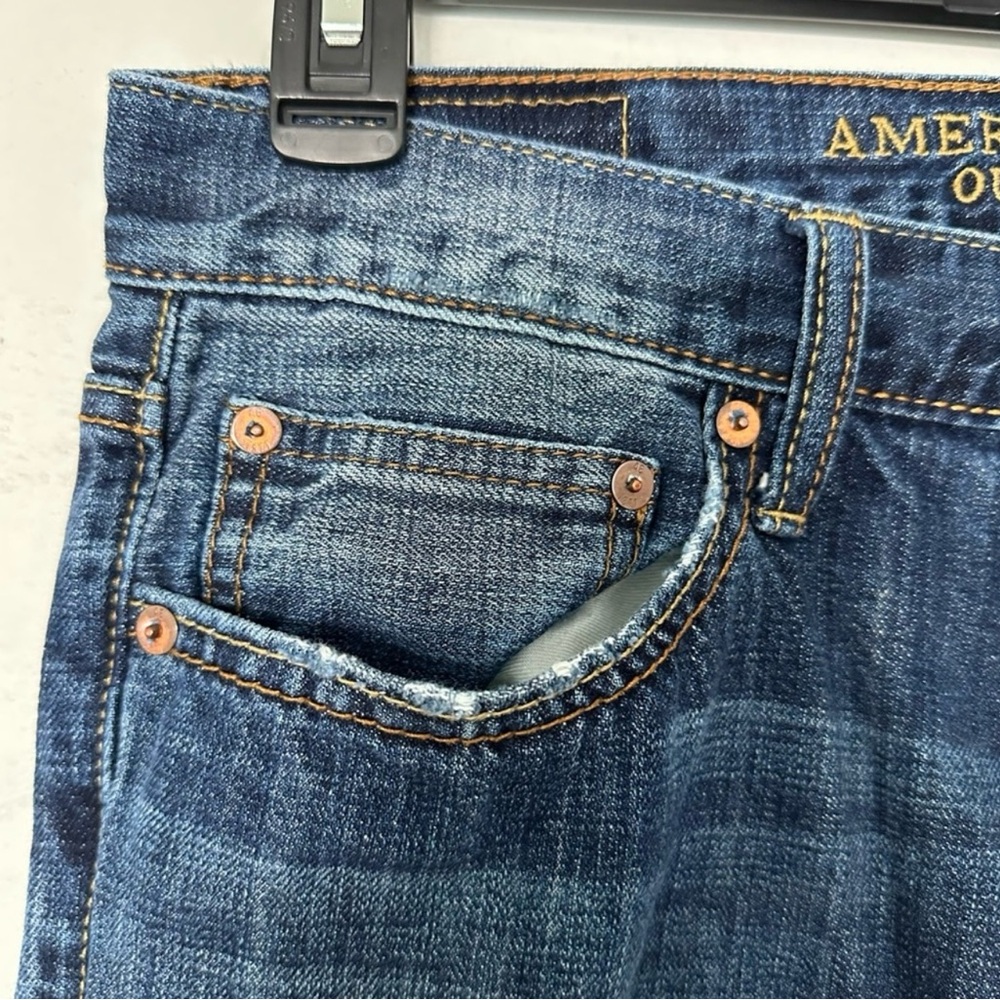 American Eagle Outfitters Men's Distressed Dark Blue Jeans - Picture 3 of 7